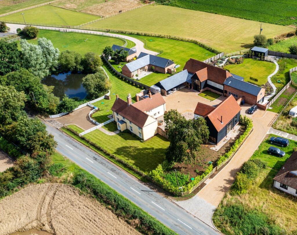 4-bed detached on Valley Road,  Newton, Sudbury, CO10, £700,000