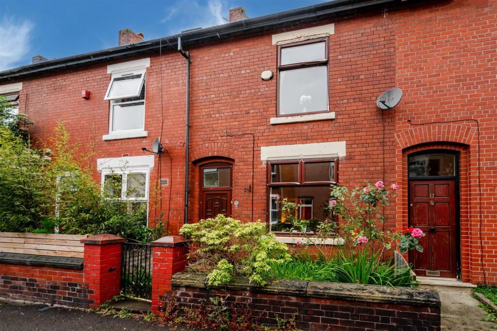 Main image of property: Jaffrey St, Leigh