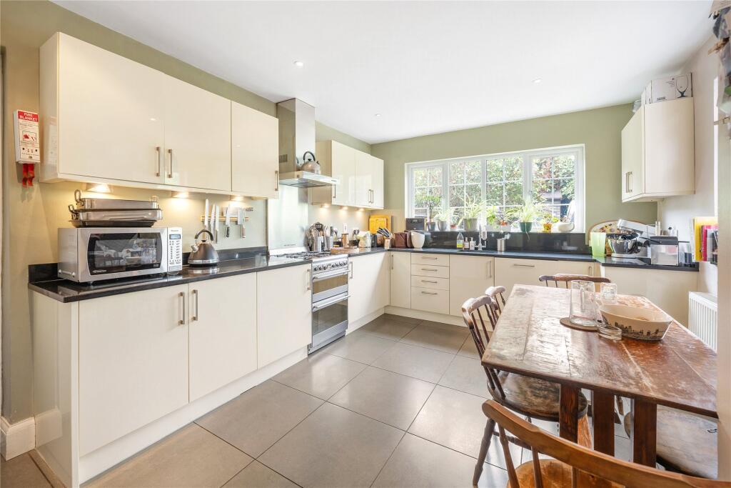 House in London - View 4