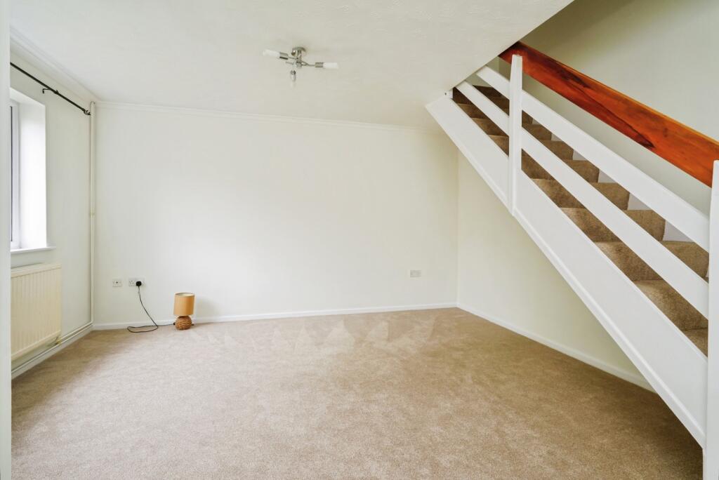 House in West Oxfordshire, Witney - More