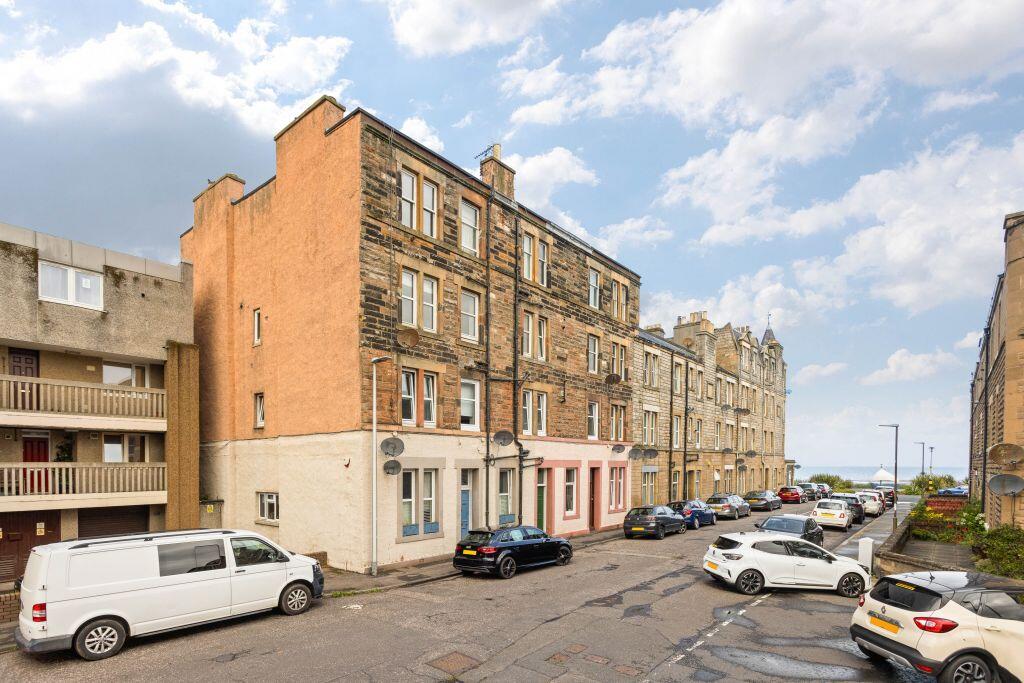 Main image of property: 32E Beach Lane, Musselburgh, EH21 6LB