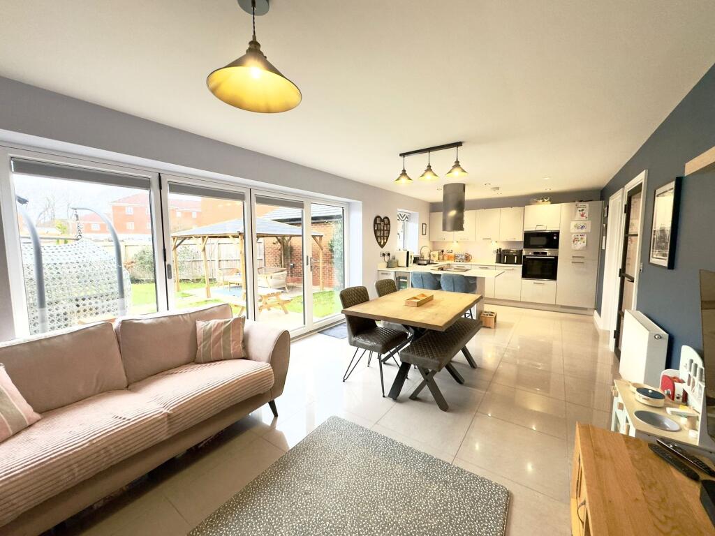 House in West Lancashire, North Meols - More