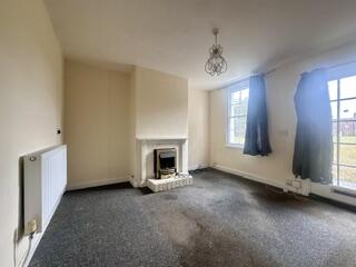 House in Doncaster - View 4