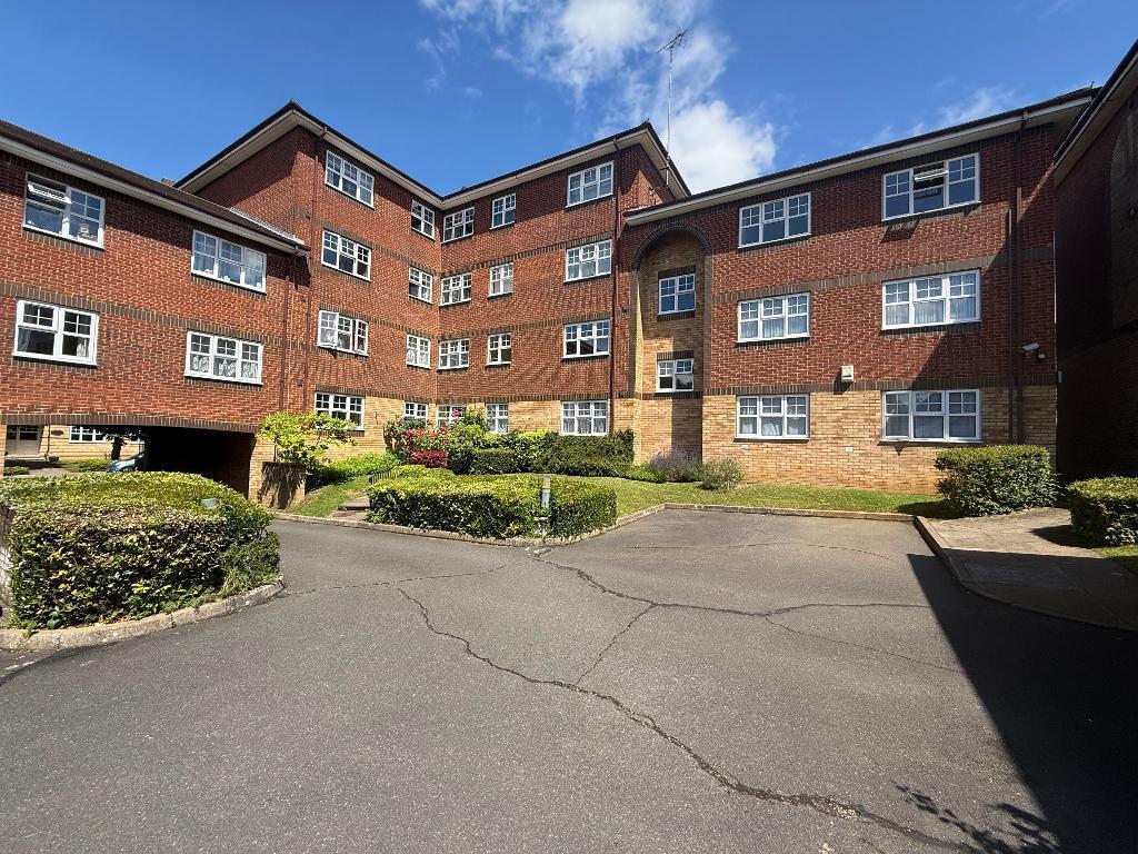Main image of property: Garter Court, Luton, Bedfordshire, LU2 7LL