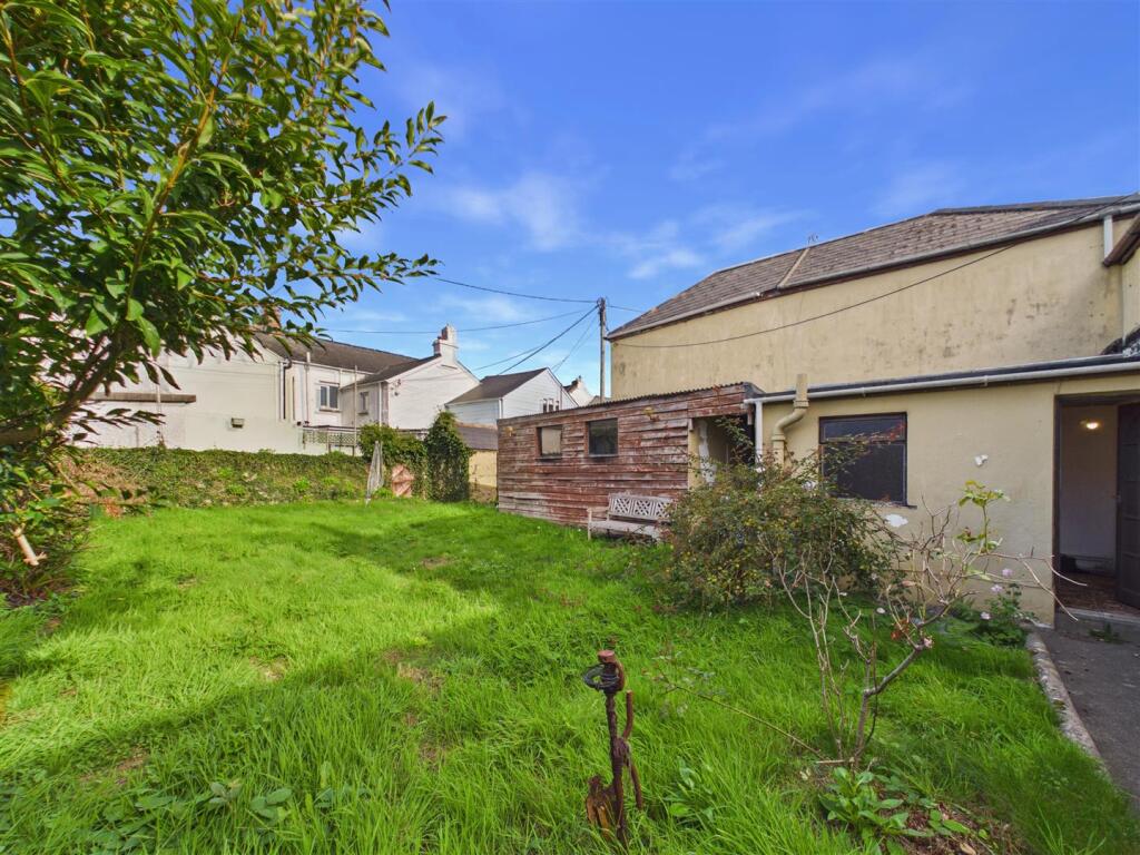House in Truro - View 4