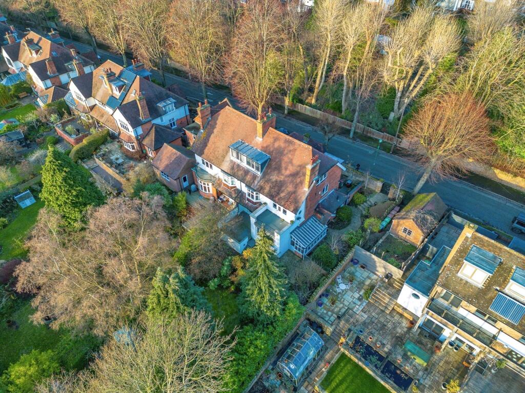 Main image of property: Warwick Road, NOTTINGHAM, Nottinghamshire, NG3