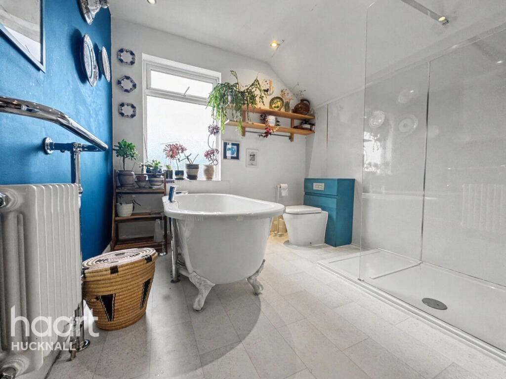 House in Nottingham, Daybrook - View 5