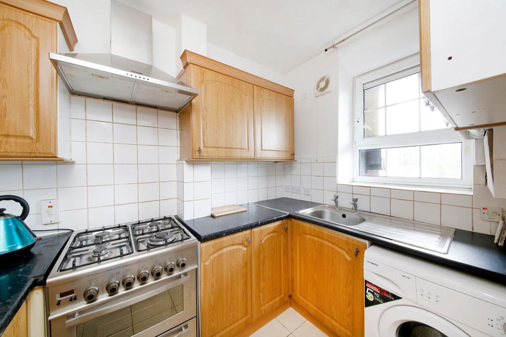 Apartment in London - View 5