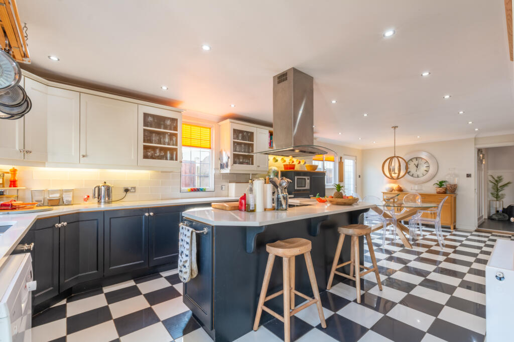 3-bed house on New Lane, Feering, Essex, CO5, £550,000