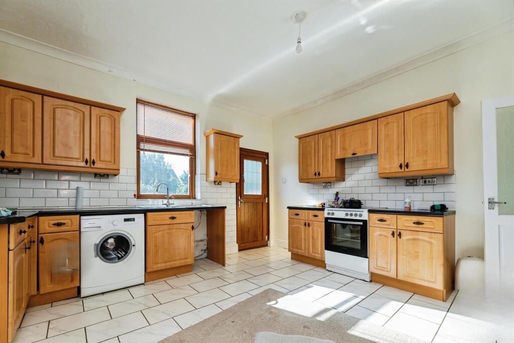 House in Rotherham, South Yorkshire - View 2