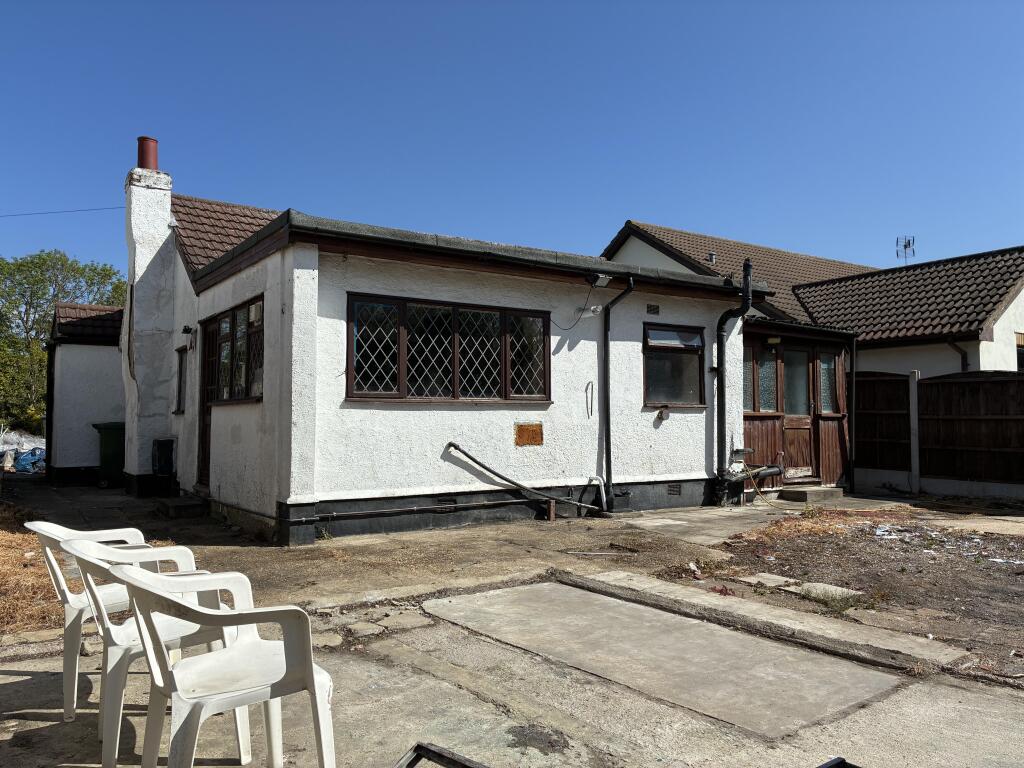 Burnt Mills Road, Basildon photo 4