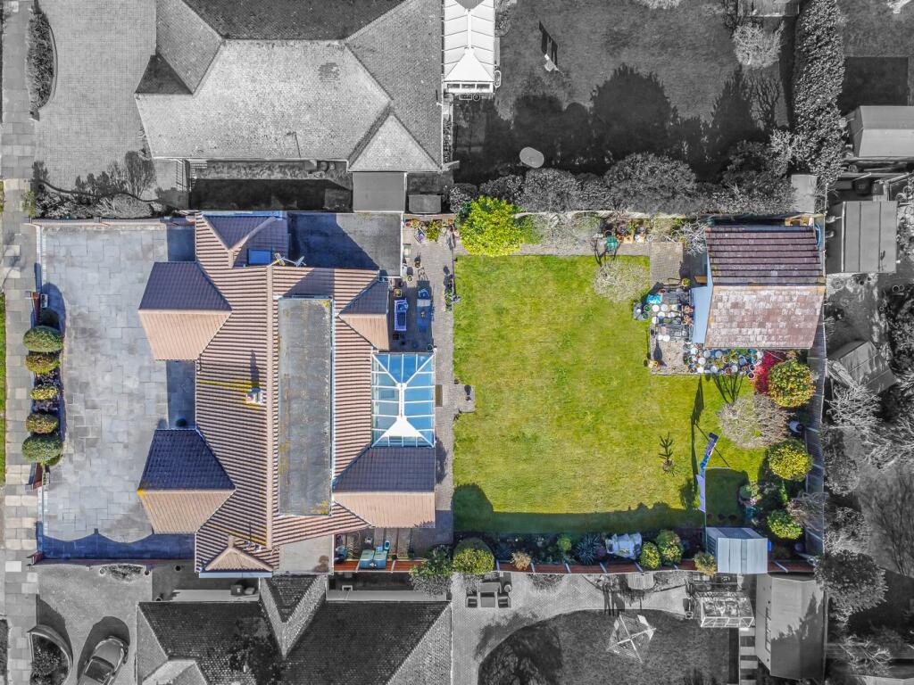 St James Avenue, Thorpe Bay, SS1 photo 2