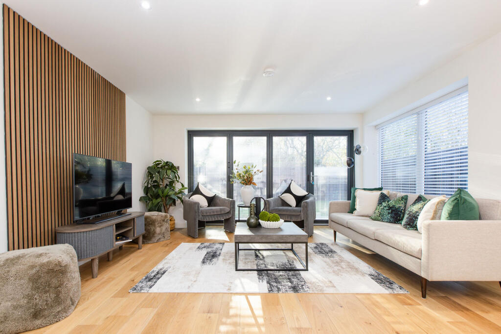 House in Ellesmere Port - View 4