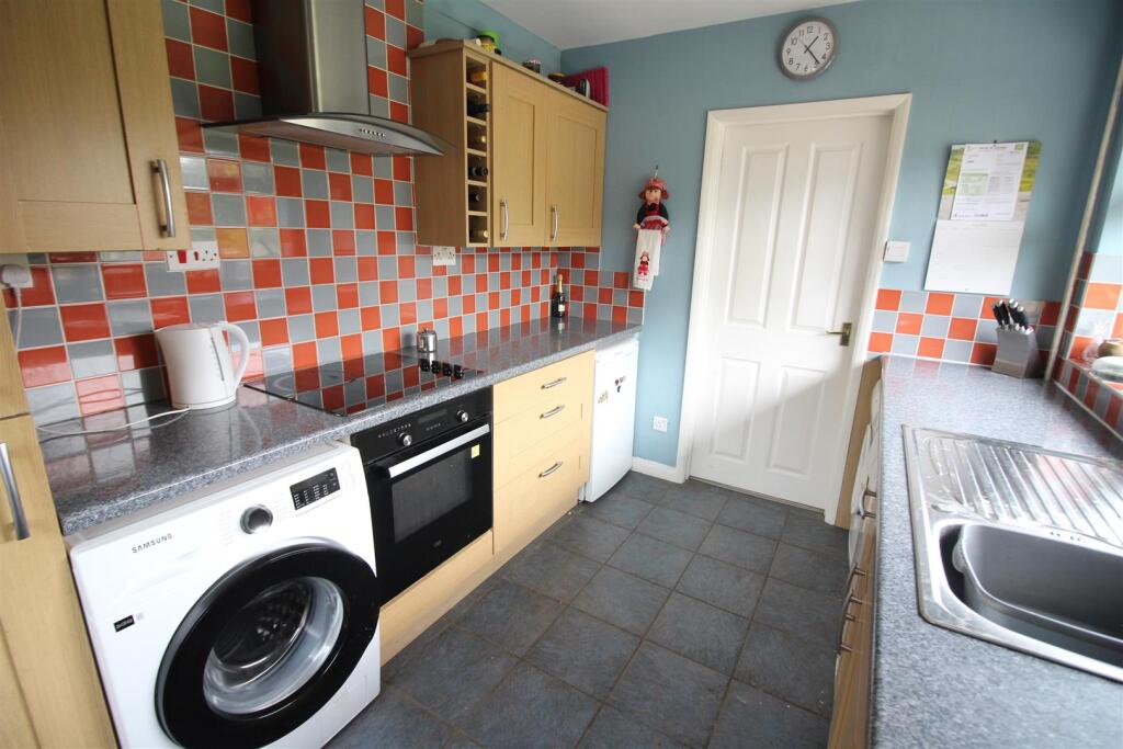 House in Leeds, Garforth - View 5