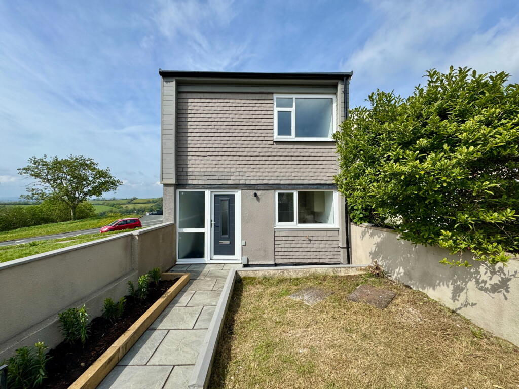 3-bed terraced on Pillar Walk, Southway, Plymouth, PL6 6JY, £190,000