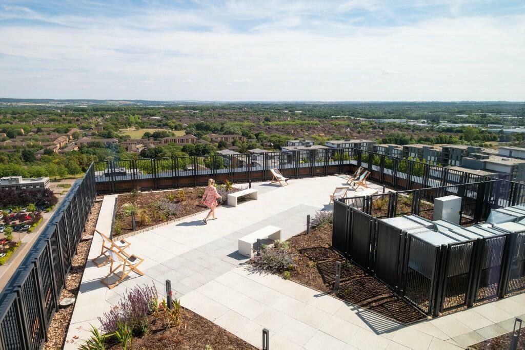 Main image of property: Apartment 520, The Almere, 353 Avebury Boulevard, Milton Keynes, Buckinghamshire, MK9 2GG