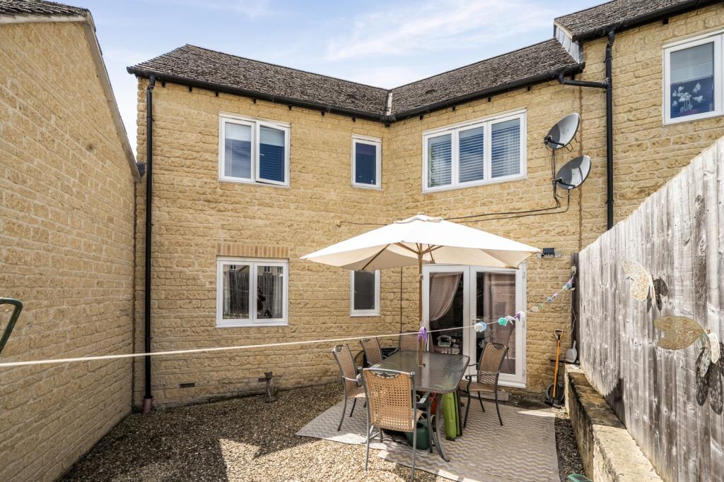 Main image of property: Bluebell Way, Carterton, Oxfordshire, OX18