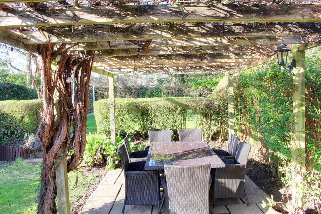 Additional image 22 of Moffats Lane, Brookmans Park