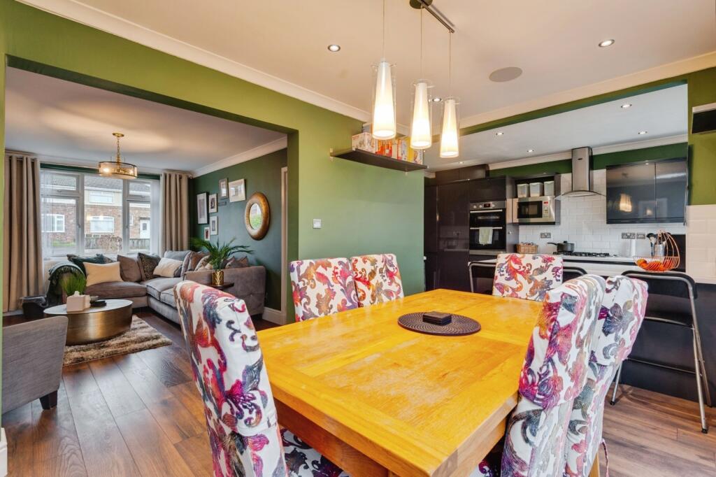 Stenhills Crescent, Runcorn, Cheshire, WA7 photo 4