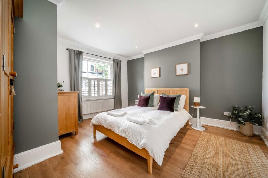 Apartment in Twickenham - View 4