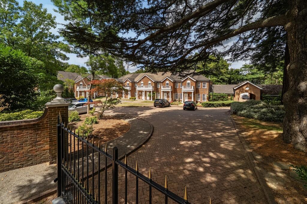 Main image of property: Shenstone Park, London Road SL5