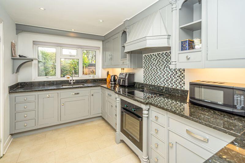 Greenacre Drive, Codsall, Wolverhampton photo 4