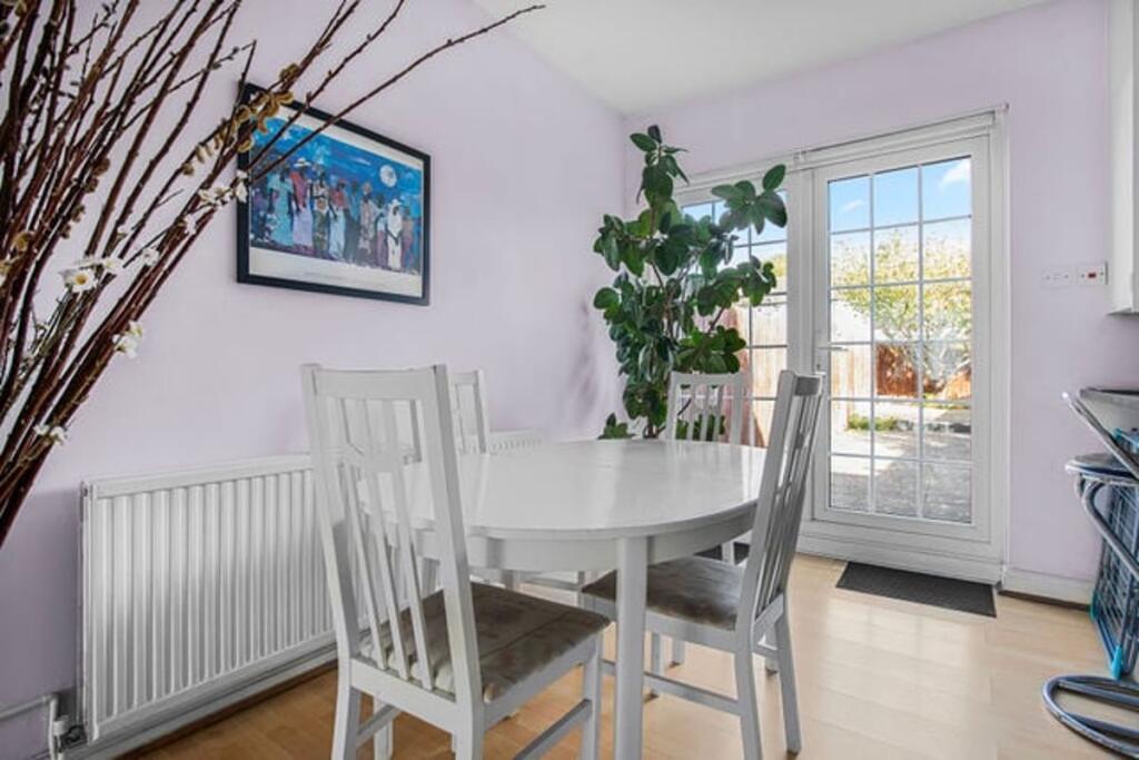 House in Southall - View 5