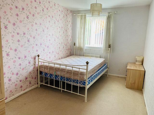 Falsgrave Close, Newton Heath, M40 - More