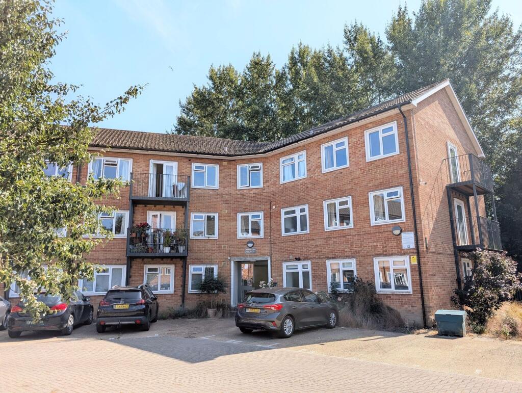 Main image of property: Bishopric, Horsham, RH12