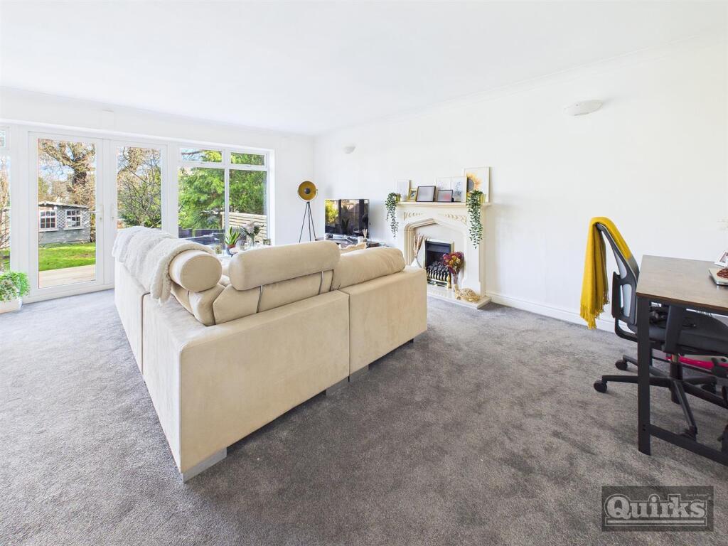 New Avenue, Langdon Hills photo 3
