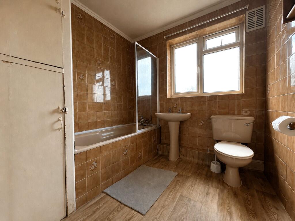 House in London - View 5