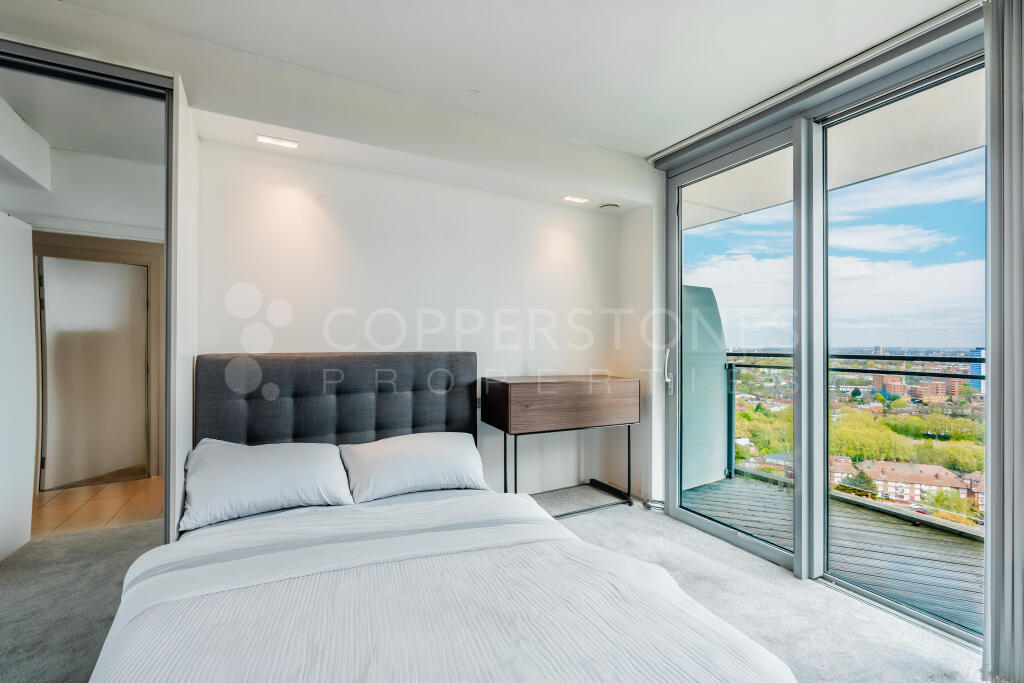 Apartment in London - View 5