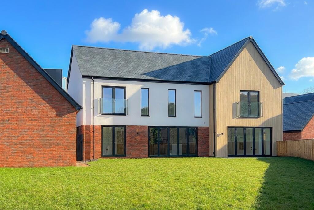 Main image of property: Sanders Hay Grove , Flax Bourton, Bristol, Avon, BS48