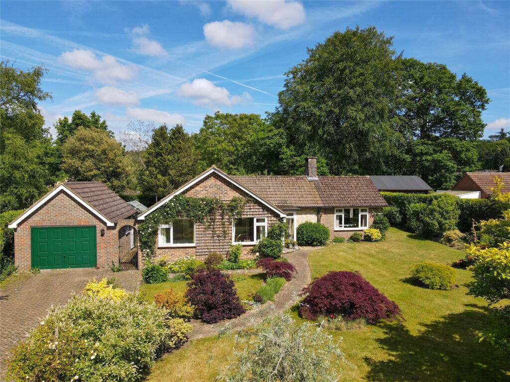 Main image of property: Kiln Way, Grayshott, Hindhead, Hampshire, GU26