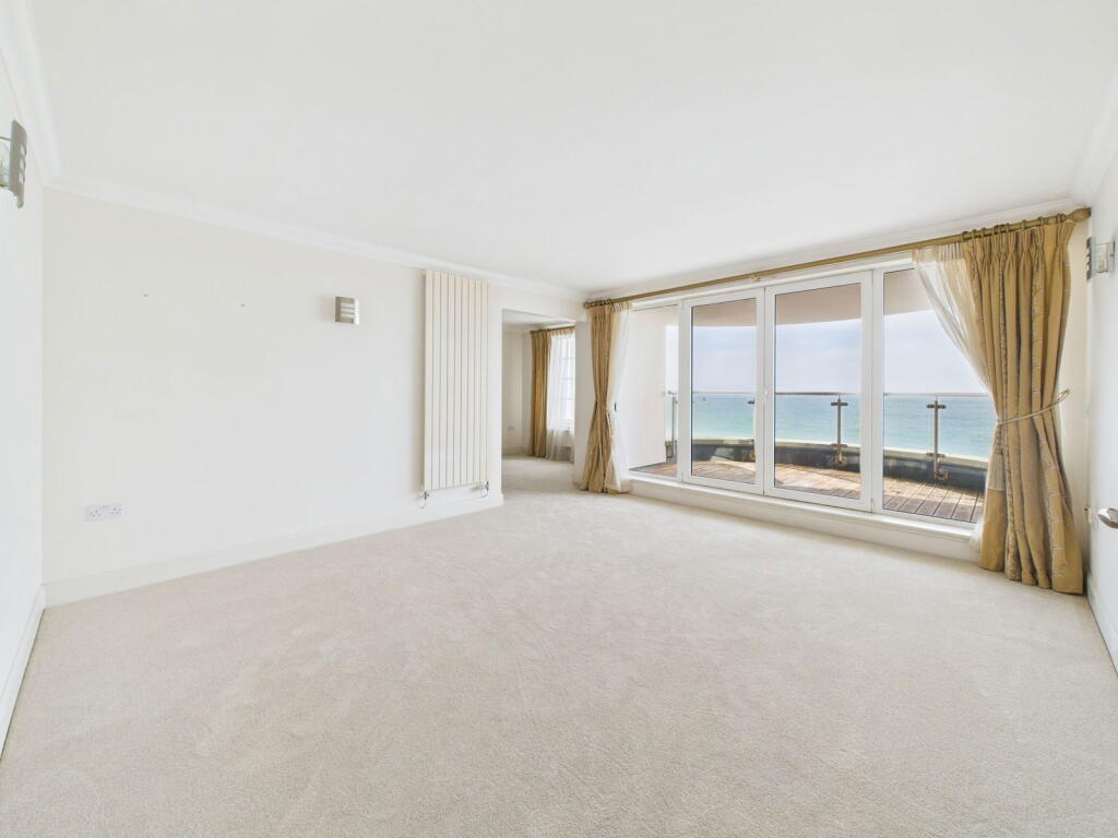 Apartment in Worthing, West Worthing - View 3