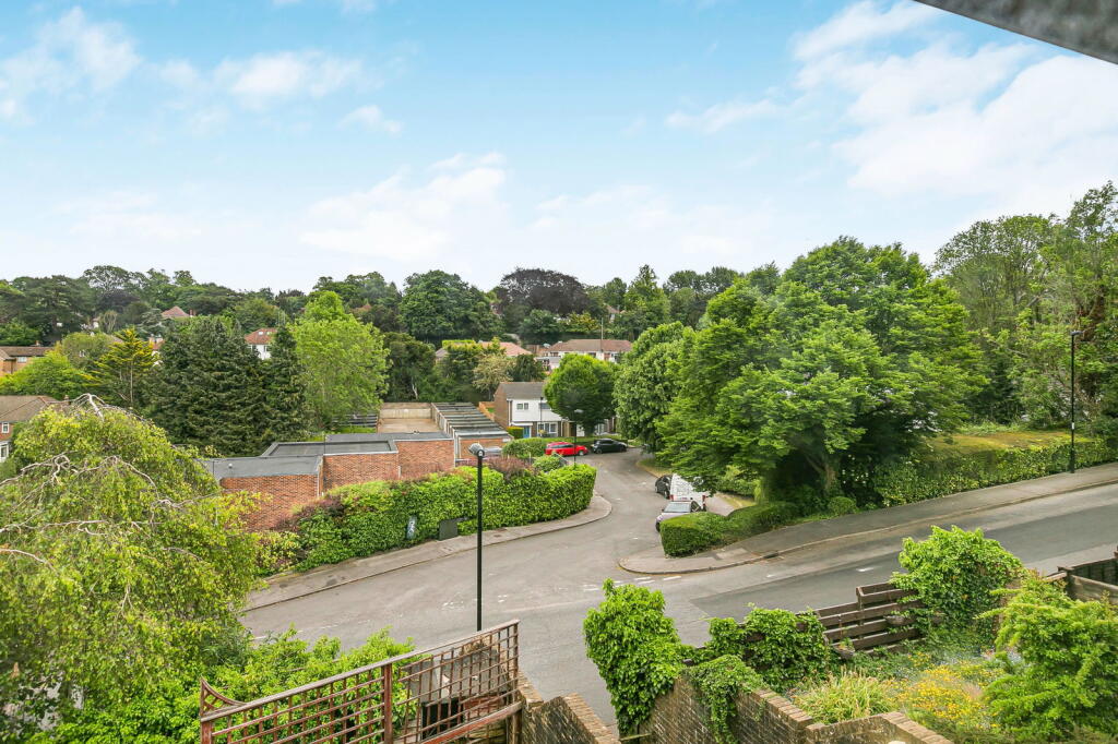 Main image of property: Alder Croft, Coulsdon, CR5 2SN