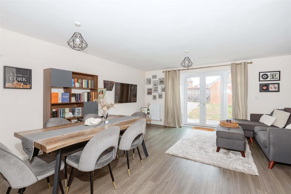 House in Brighton - View 5