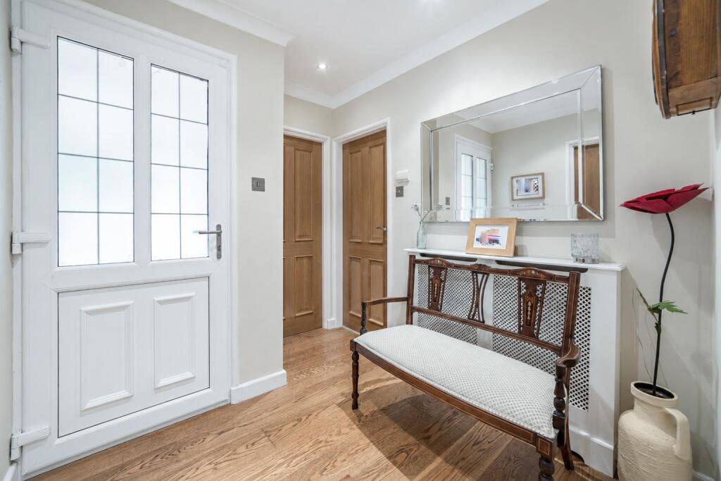 House in Newcastle upon Tyne, North Gosforth - More
