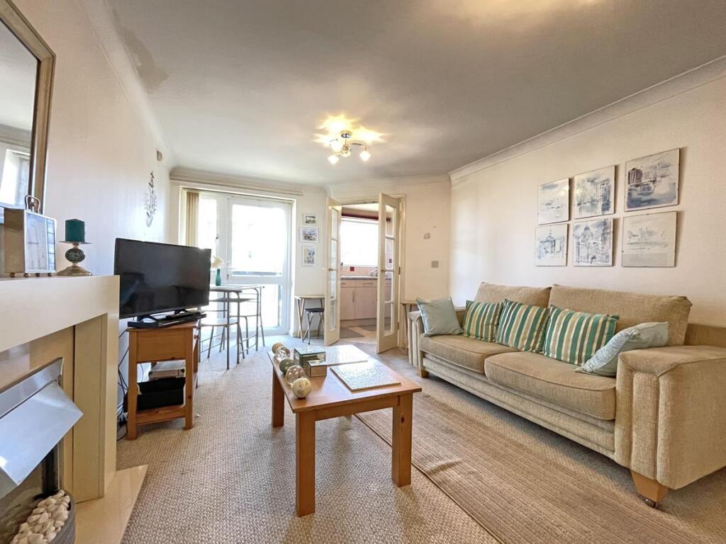 Apartment in Plymouth - View 4