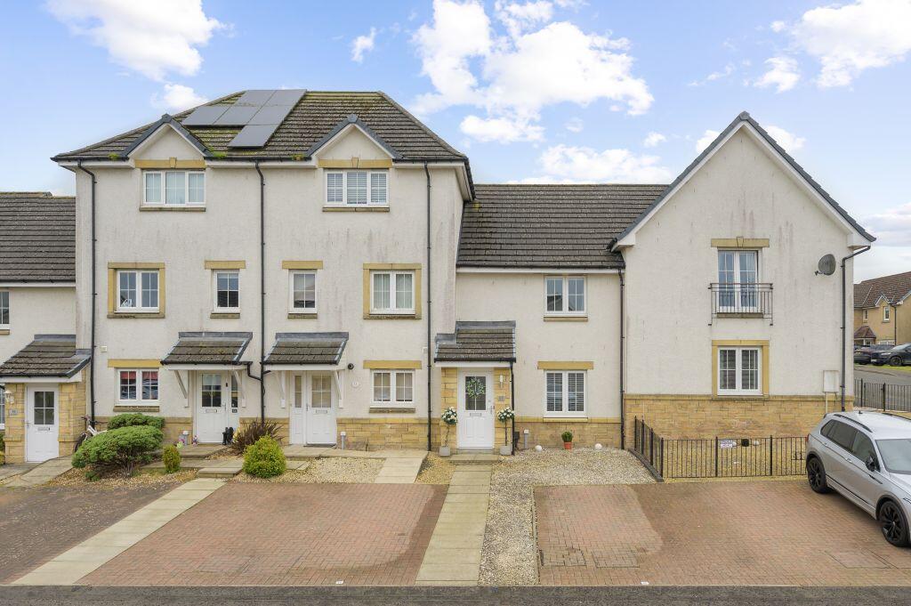 Main image of property: 17 Hilton Lane, Cowdenbeath, KY4 9BT