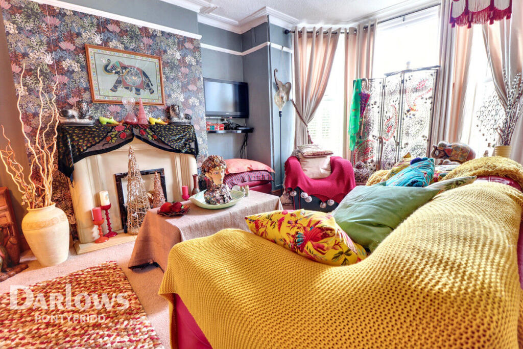 House in Pontypridd, Trallwn, Graigwen