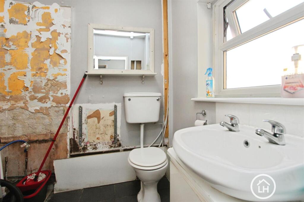 House in Swale, Murston - View 5
