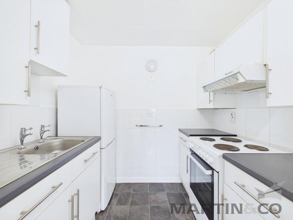Apartment in Portsmouth - View 3
