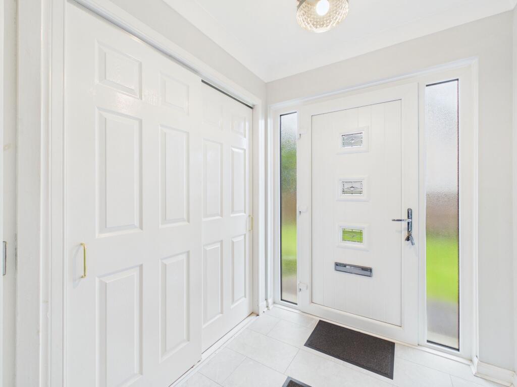 House in Wattston, Riggend - More