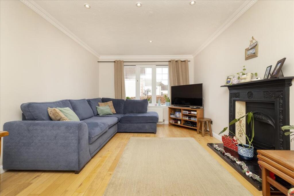 1 Harmony Street, Bonnyrigg, EH19 photo 3