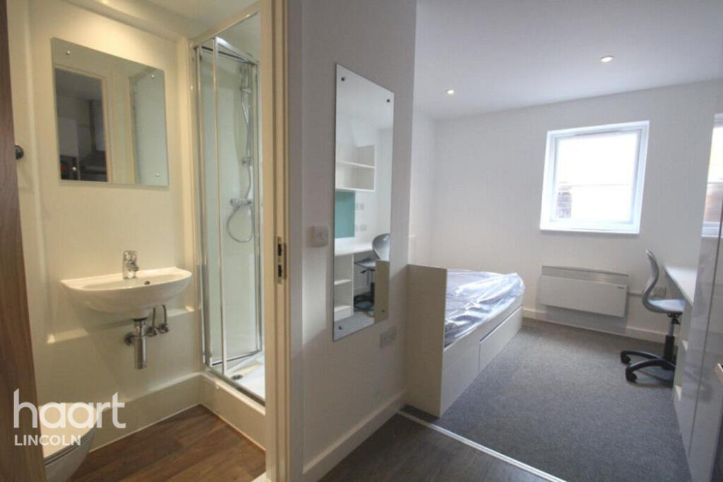 Main image of property: High Street, Lincoln