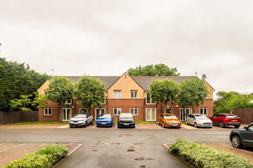 Main image of property: Hadleys Court, Gildersome