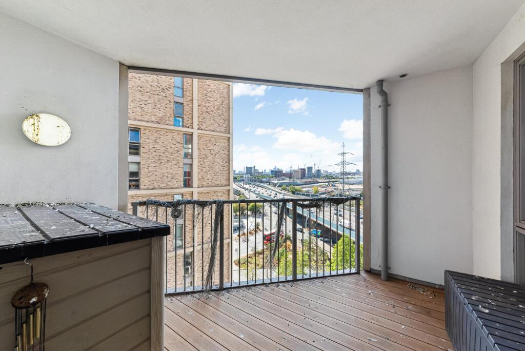 Apartment in London - View 4