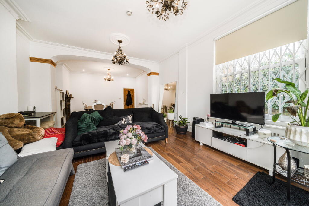 Apartment in London, Queen's Park - View 4