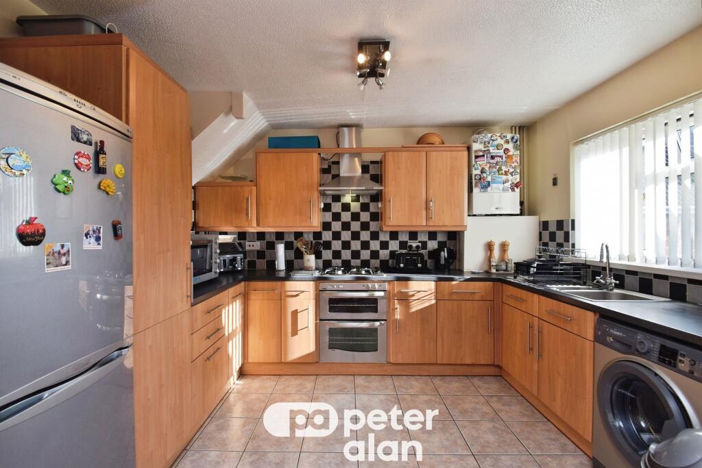 House in Swansea, Ravenhill, Cockett - View 4